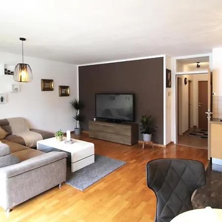 „Dahuam“ Appartement Imst Buitenkant foto